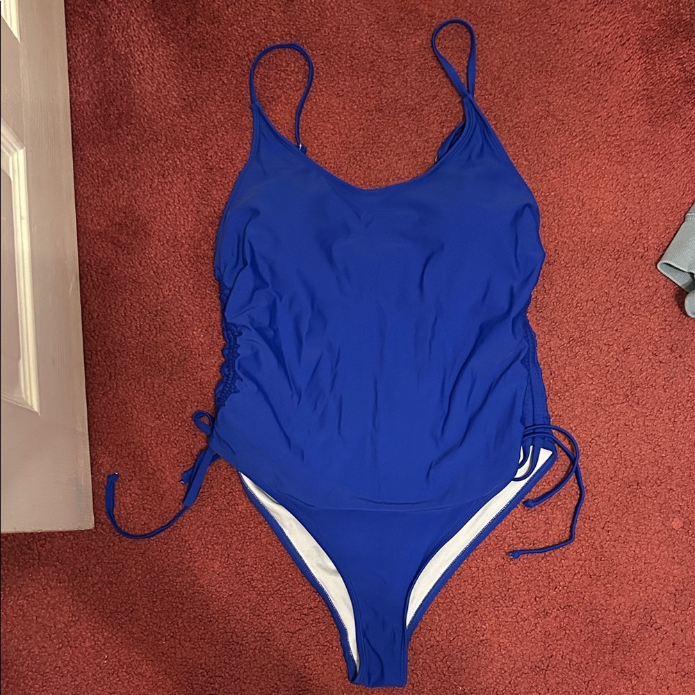 Women's One-Piece Swimsuit